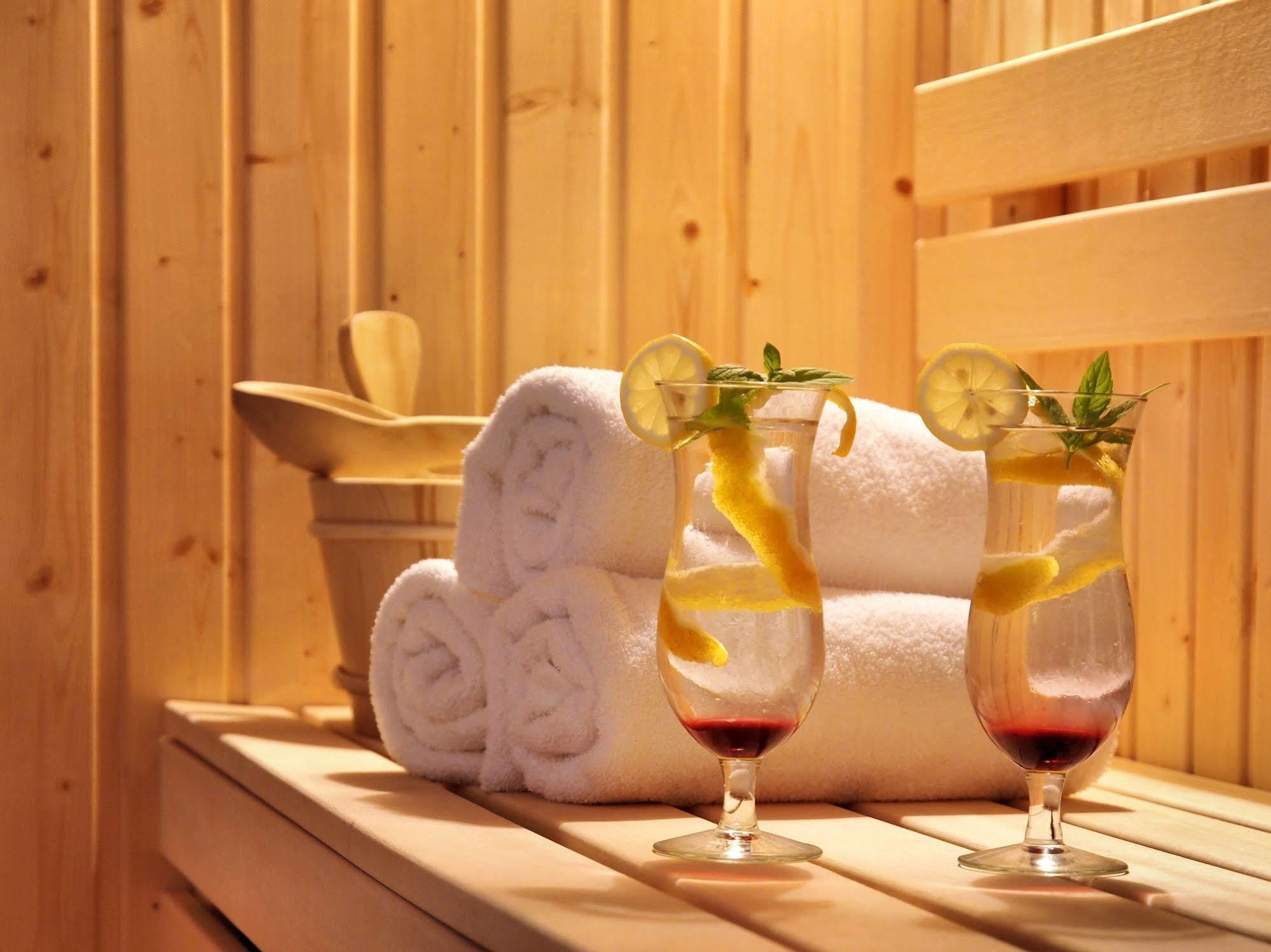 Hotel Austeria Conference & Spa ชีโคชีแนค ภายนอก รูปภาพ